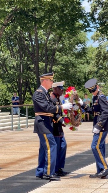 Kays Alali presenting a wreath at the Tomb of the Unknown Soldier, Arlington National Cemetery